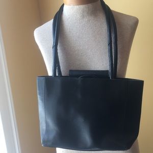 Kenneth Cole black leather adjustable handle purse